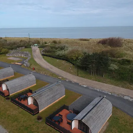 Ffrith Beach Glamping Pods Prestatyn Esterno foto